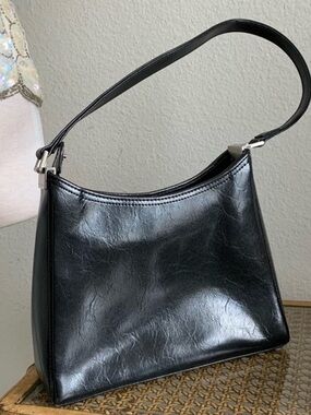 Liz Claiborne Accessories Glossy Y2K mini baguette bag black